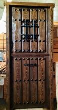 puerta madera partida con ventanuco y tablas