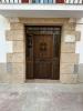 puerta calle madera con 2 fijos y montante